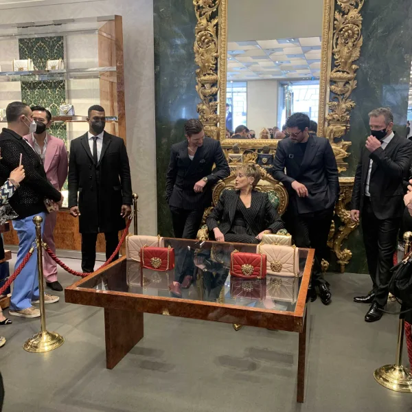 foto sharon sicurezza vip